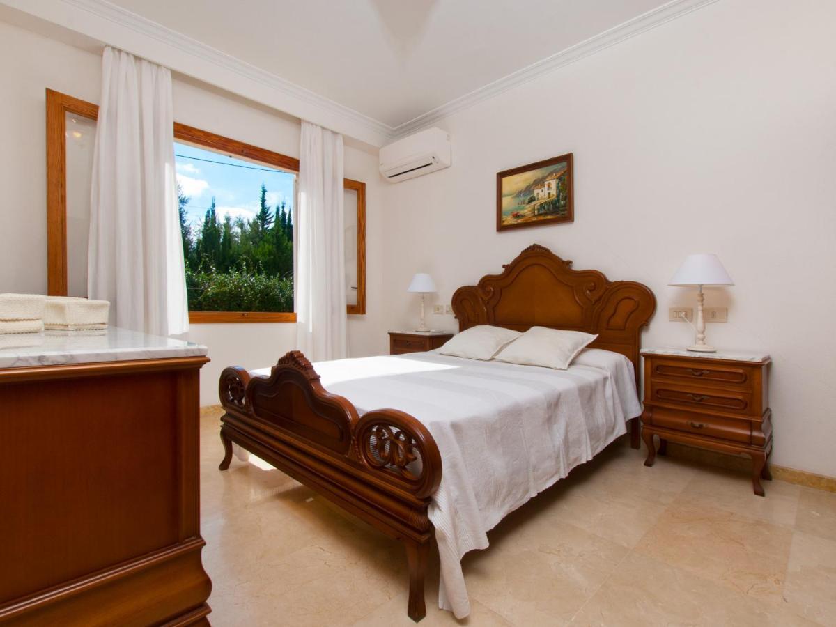 Villa Tita De Manresa, Con Jardines Y Vista Mar Alcudia  Exterior photo